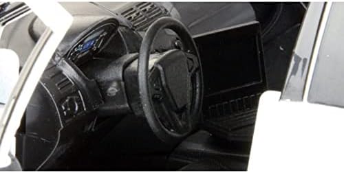 Motor Max 2015 Ford neoznačeni policijski presretač, crno/bijelo 76958 - 1/24 Diecast Automobil